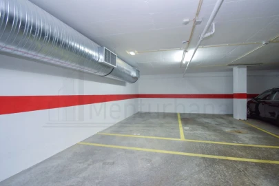 Apartamento T3 para Venda em Carcavelos e Parede
