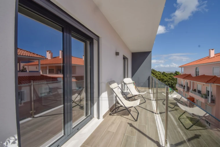 Apartamento T3 para Venda em Carcavelos e Parede Foto 5