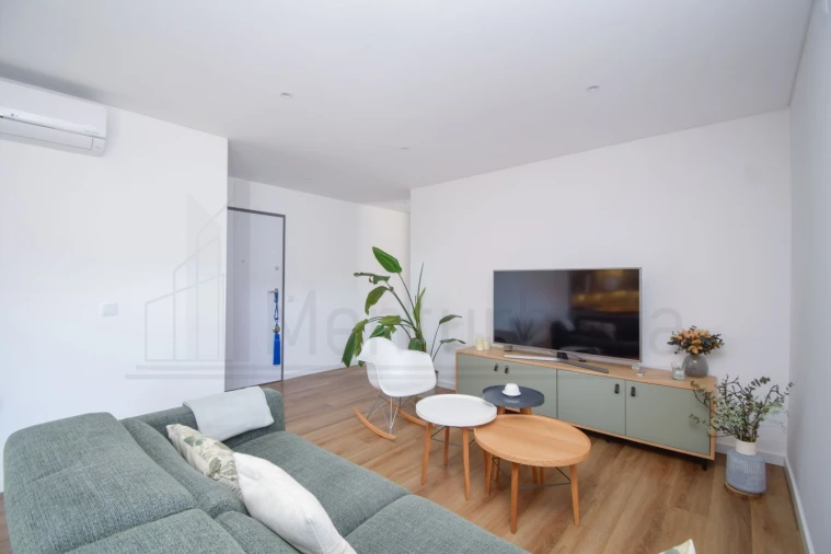 Apartamento T3 para Venda em Carcavelos e Parede Foto 9