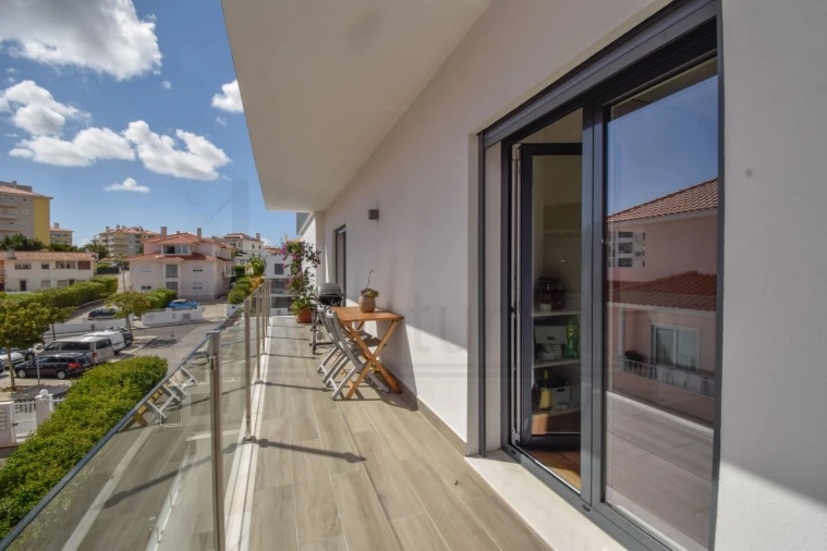 Apartamento T3 para Venda em Carcavelos e Parede Foto 15