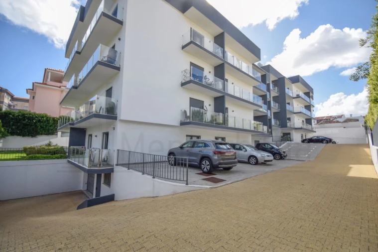 Apartamento T3 para Venda em Carcavelos e Parede Foto 41