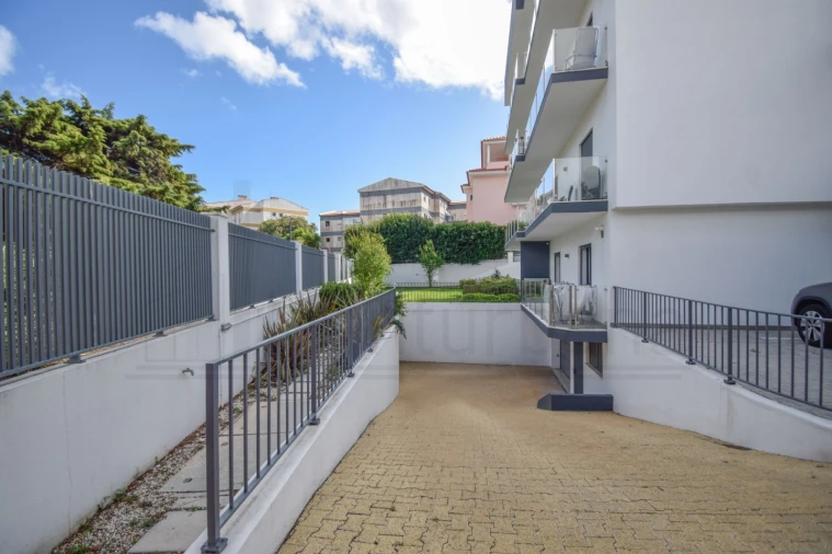 Apartamento T3 para Venda em Carcavelos e Parede Foto 42