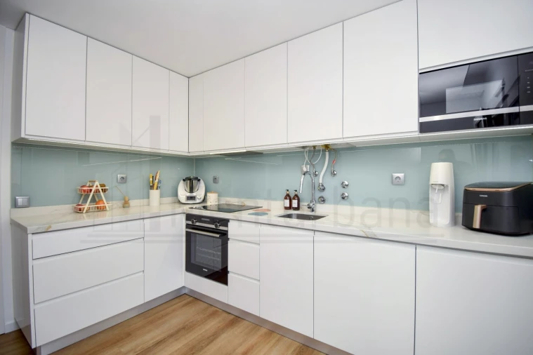 Apartamento T3 para Venda em Carcavelos e Parede Foto 7