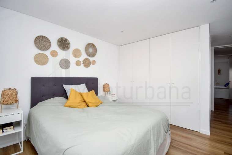 Apartamento T3 para Venda em Carcavelos e Parede Foto 16