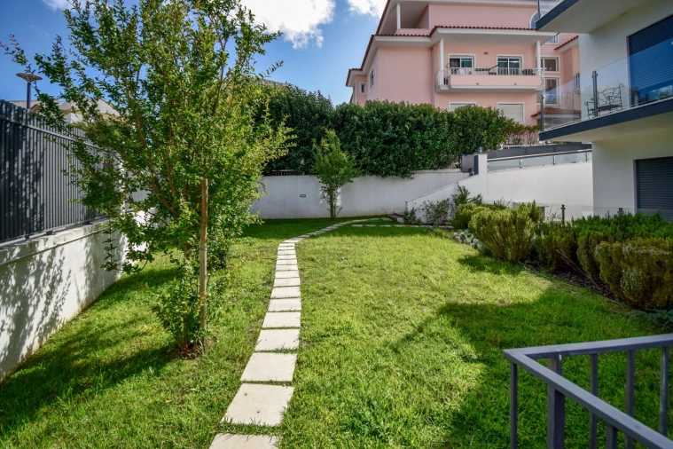Apartamento T3 para Venda em Carcavelos e Parede Foto 30