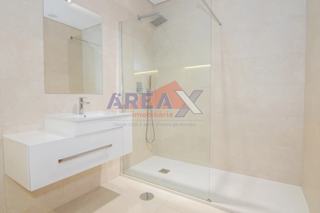 Apartamento T3 para Venda em O. Azeméis, Riba-Ul, Ul, Macinhata Seixa, Madail Foto 49