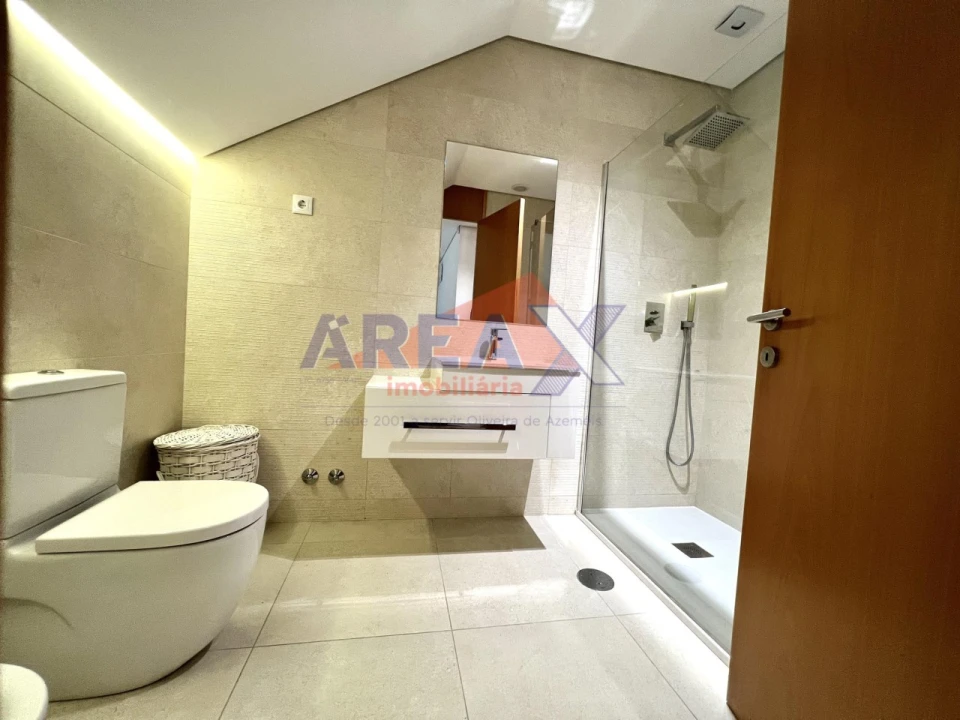 Apartamento T3 para Venda em O. Azeméis, Riba-Ul, Ul, Macinhata Seixa, Madail Foto 50