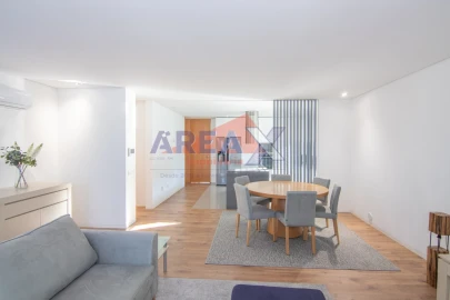 Apartamento T3 para Venda em O. Azeméis, Riba-Ul, Ul, Macinhata Seixa, Madail