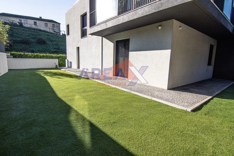 Apartamento T3 para Venda em O. Azeméis, Riba-Ul, Ul, Macinhata Seixa, Madail Foto 11
