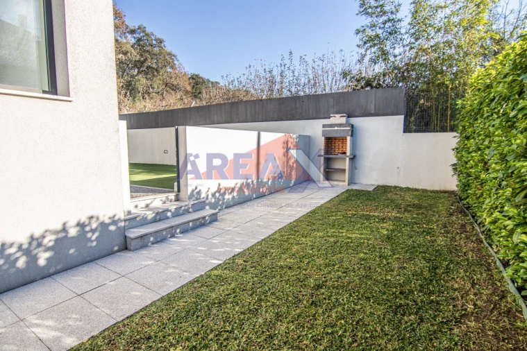 Apartamento T3 para Venda em O. Azeméis, Riba-Ul, Ul, Macinhata Seixa, Madail Foto 19