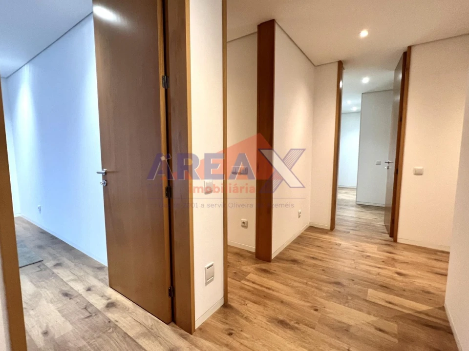 Moradia T3 para Venda em O. Azeméis, Riba-Ul, Ul, Macinhata Seixa, Madail Foto 51