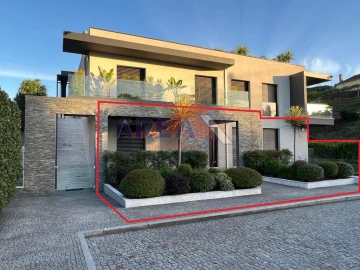 Moradia T3 para Venda em O. Azeméis, Riba-Ul, Ul, Macinhata Seixa, Madail