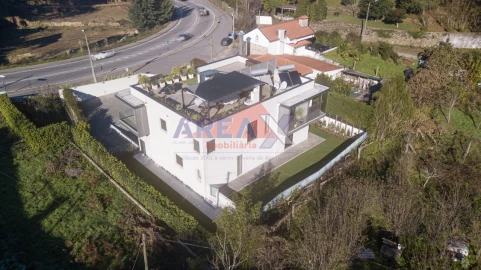 Moradia T3 para Venda em O. Azeméis, Riba-Ul, Ul, Macinhata Seixa, Madail