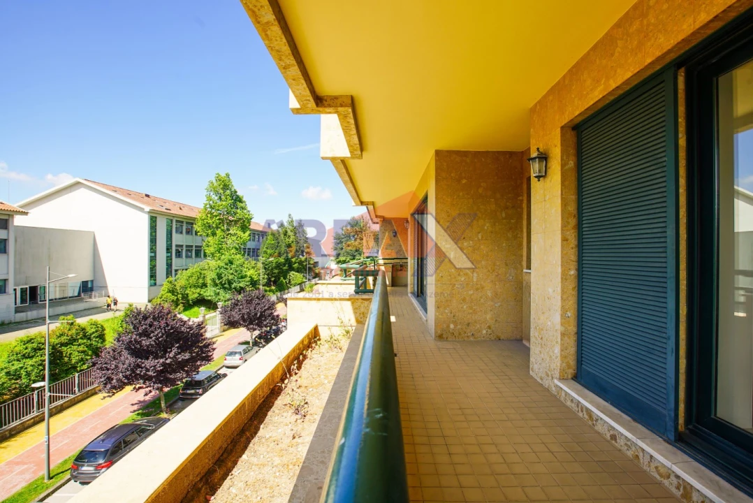 Apartamento T4 para Venda em O. Azeméis, Riba-Ul, Ul, Macinhata Seixa, Madail Foto 5