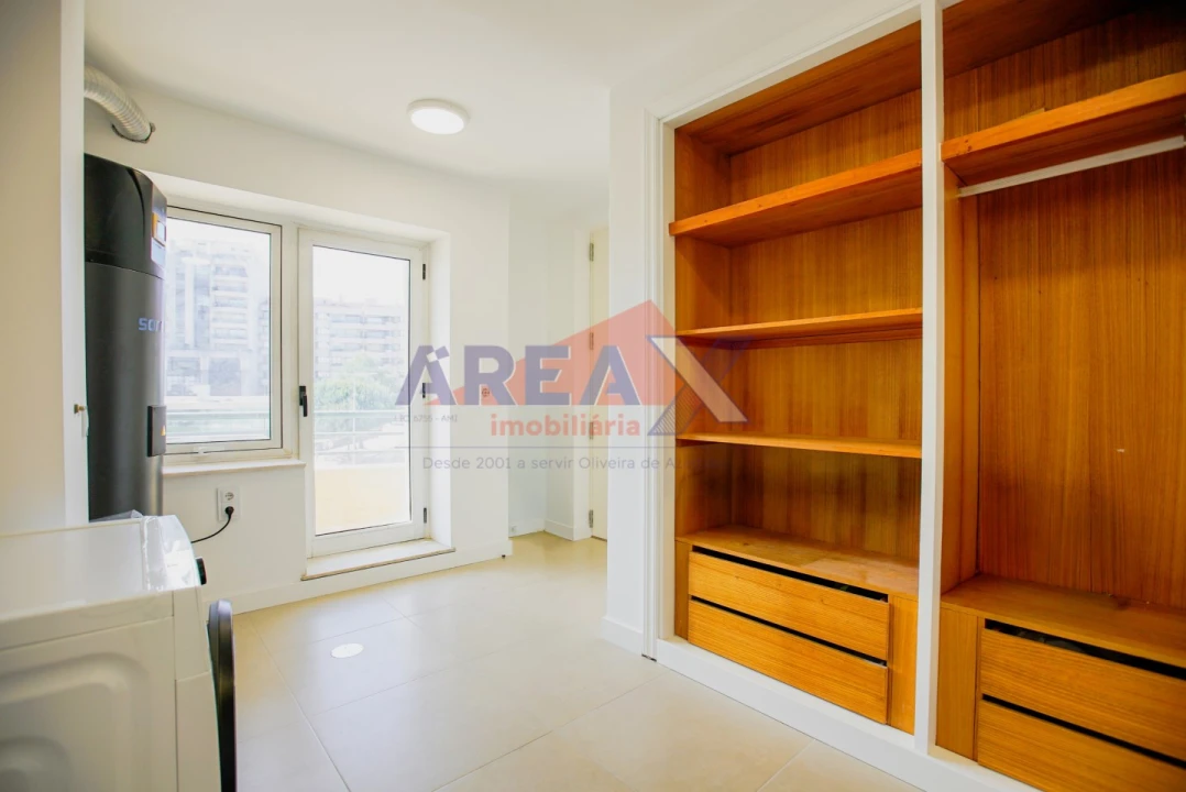 Apartamento T4 para Venda em O. Azeméis, Riba-Ul, Ul, Macinhata Seixa, Madail Foto 19