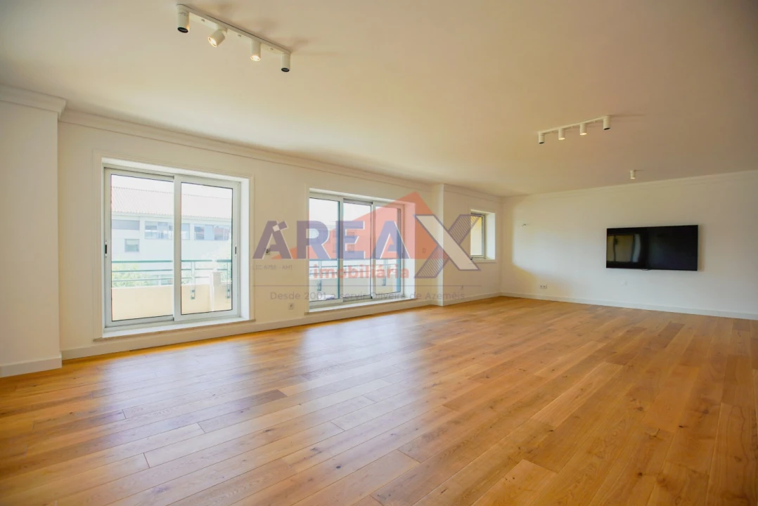 Apartamento T4 para Venda em O. Azeméis, Riba-Ul, Ul, Macinhata Seixa, Madail Foto 22