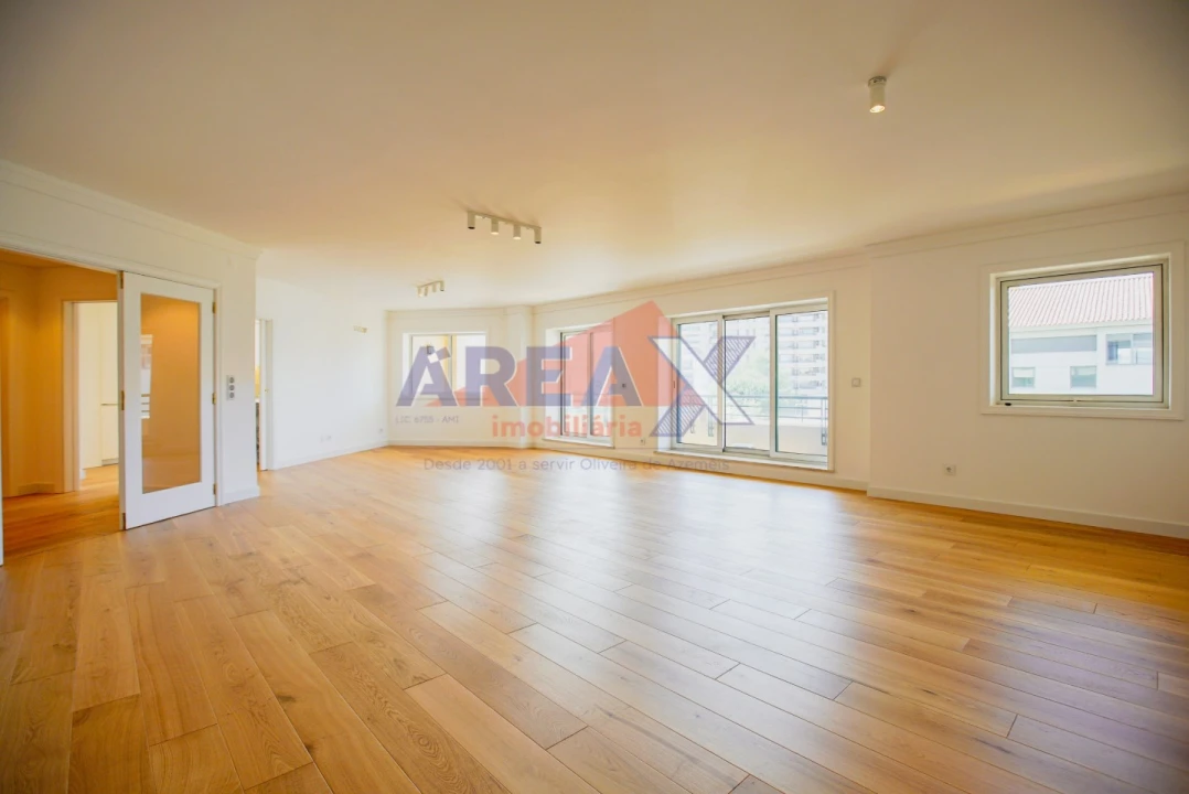 Apartamento T4 para Venda em O. Azeméis, Riba-Ul, Ul, Macinhata Seixa, Madail Foto 23