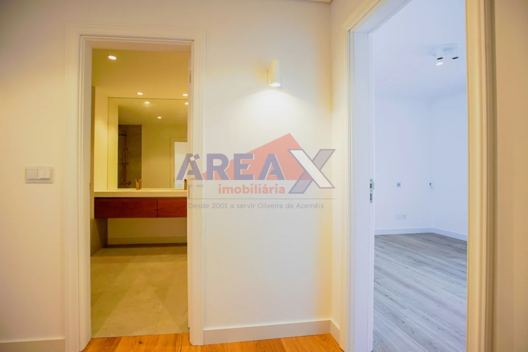 Apartamento T4 para Venda em O. Azeméis, Riba-Ul, Ul, Macinhata Seixa, Madail Foto 37