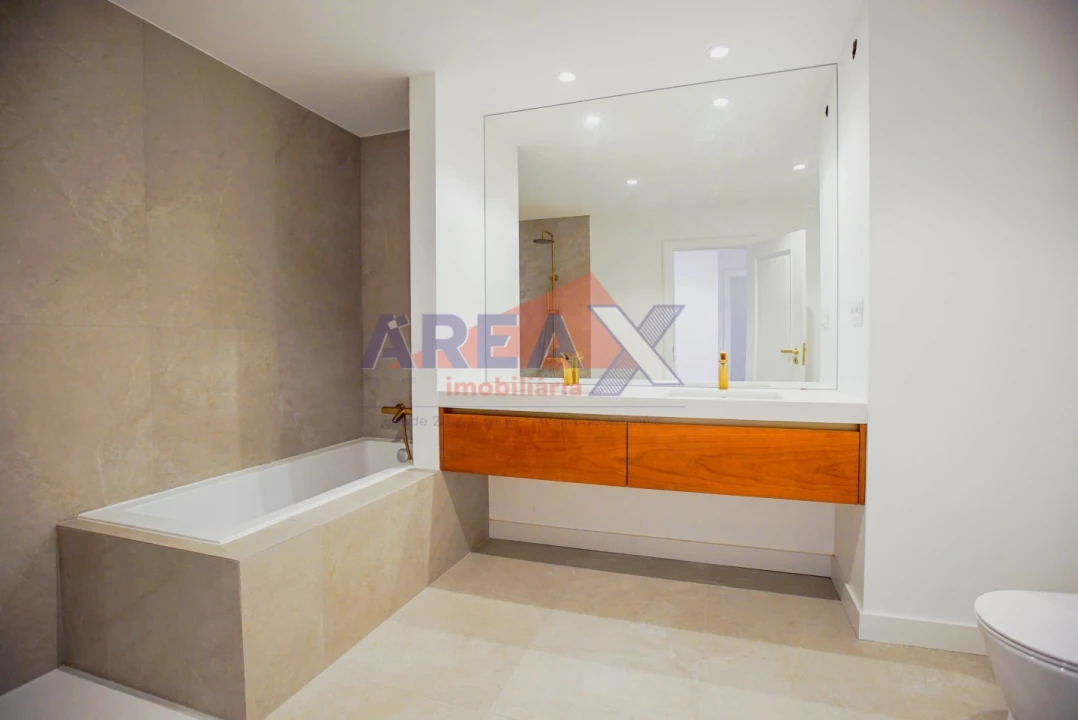 Apartamento T4 para Venda em O. Azeméis, Riba-Ul, Ul, Macinhata Seixa, Madail Foto 40