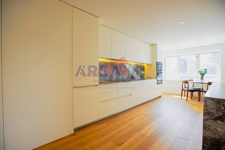 Apartamento T4 para Venda em O. Azeméis, Riba-Ul, Ul, Macinhata Seixa, Madail Foto 6
