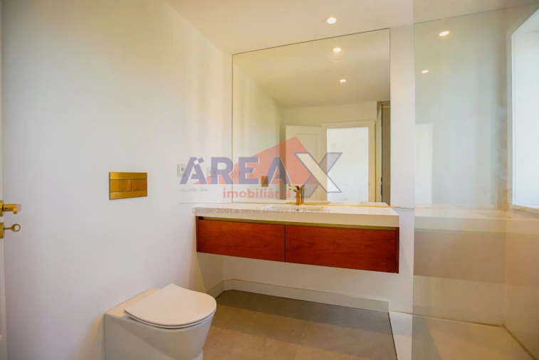 Apartamento T4 para Venda em O. Azeméis, Riba-Ul, Ul, Macinhata Seixa, Madail Foto 28