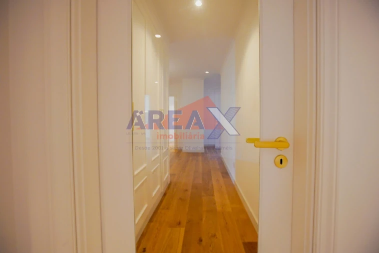 Apartamento T4 para Venda em O. Azeméis, Riba-Ul, Ul, Macinhata Seixa, Madail Foto 30
