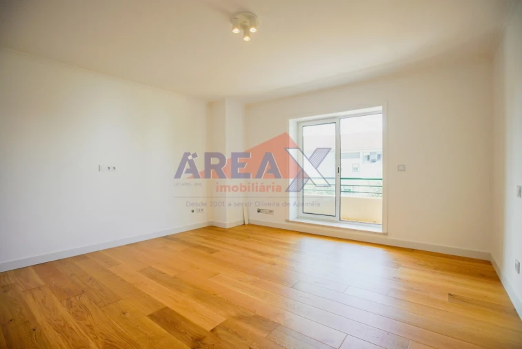 Apartamento T4 para Venda em O. Azeméis, Riba-Ul, Ul, Macinhata Seixa, Madail Foto 44