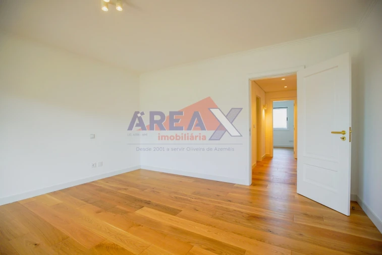 Apartamento T4 para Venda em O. Azeméis, Riba-Ul, Ul, Macinhata Seixa, Madail Foto 45
