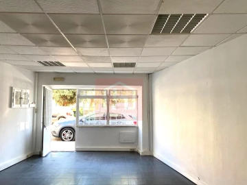 Loja para Arrendamento em Alcochete