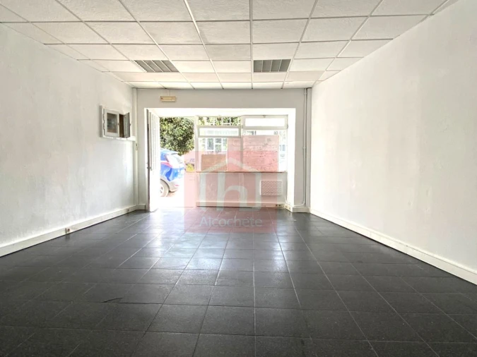 Loja para Arrendamento em Alcochete Foto 2