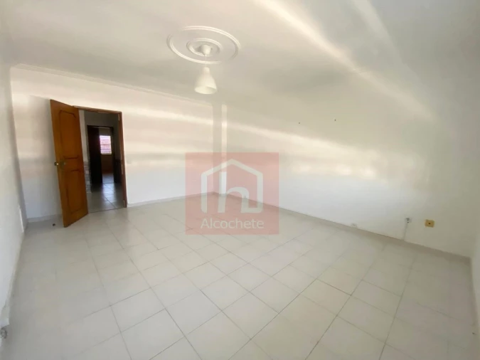 Apartamento T3 para Venda em Montijo e Afonsoeiro Foto 2