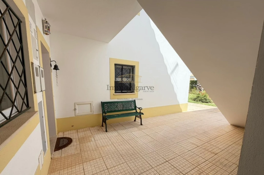 Apartamento T2 para Venda em Albufeira e Olhos de Água Foto 5