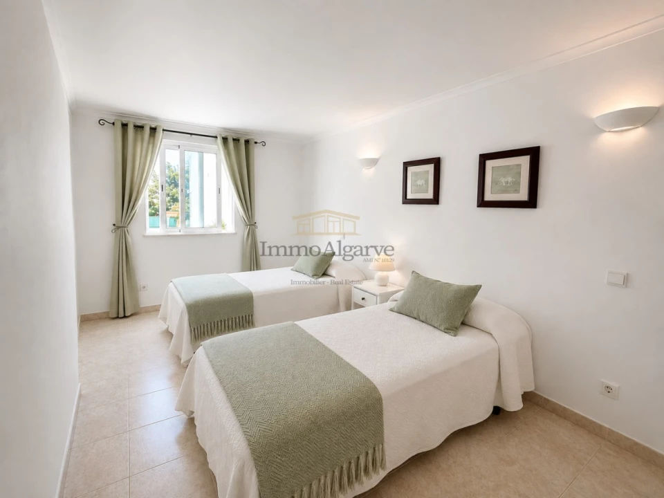 Apartamento T2 para Venda em Albufeira e Olhos de Água Foto 25