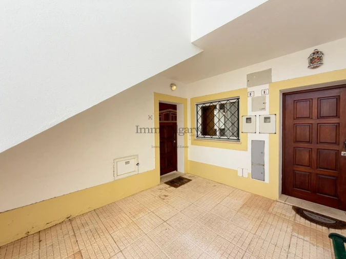 Apartamento T2 para Venda em Albufeira e Olhos de Água Foto 4