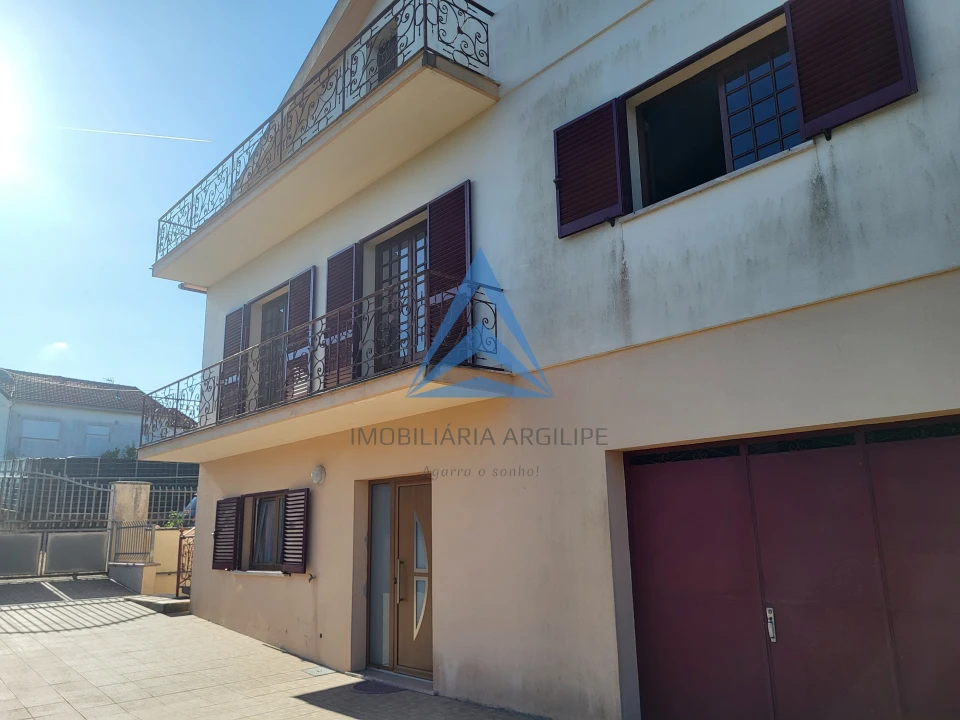 Moradia T5 para Venda em Santiago e São Simão de Litém e Albergaria dos Doze Foto 4