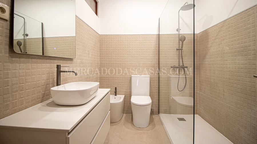 Apartamento T3 para Venda em Espinho Foto 6