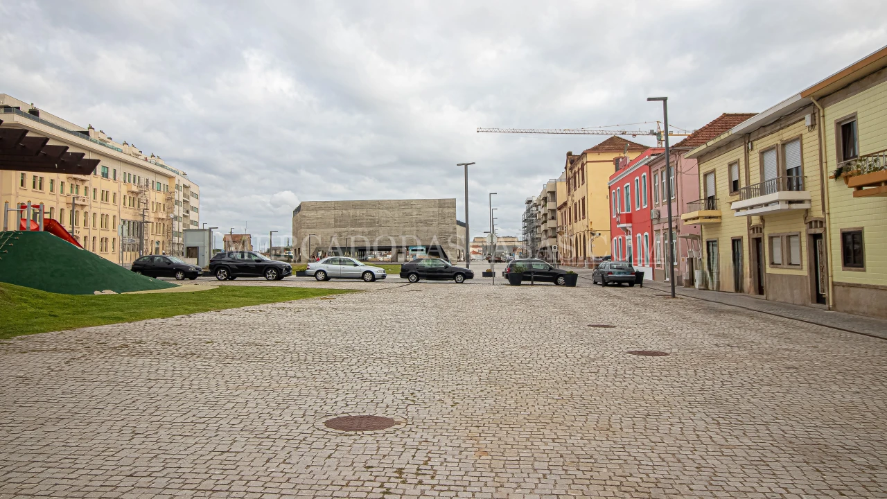 Apartamento T3 para Venda em Espinho Foto 2