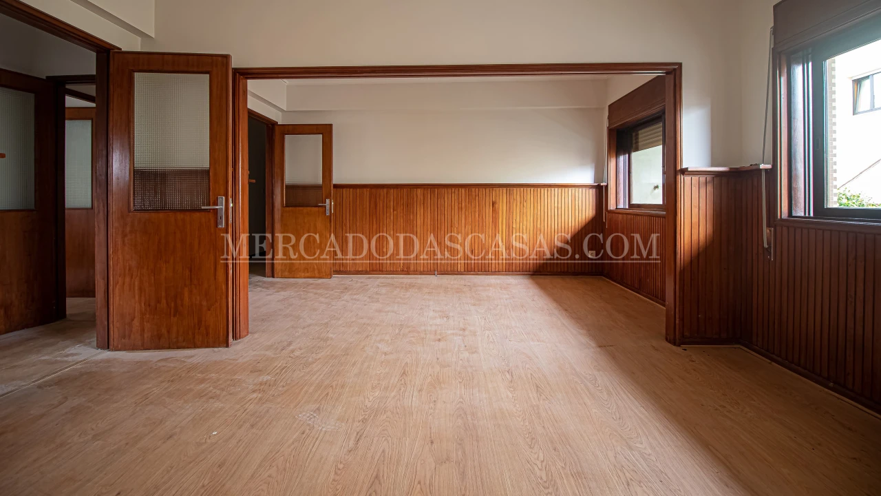 Apartamento T3 para Venda em Espinho Foto 3