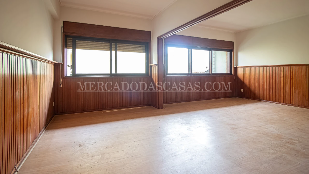 Apartamento T3 para Venda em Espinho Foto 1