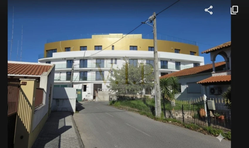 Apartamento T4 para Venda em Lourinhã e Atalaia Foto 2
