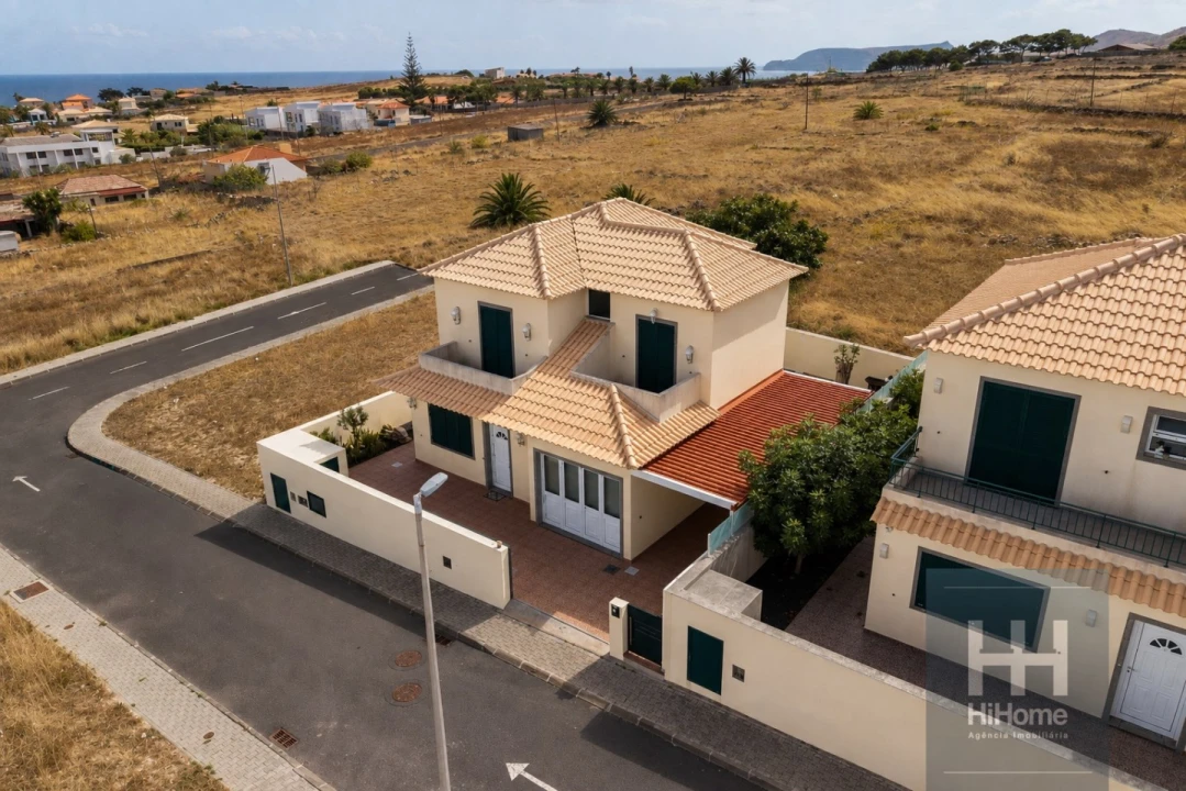Moradia T3 para Venda em Porto Santo Foto 1