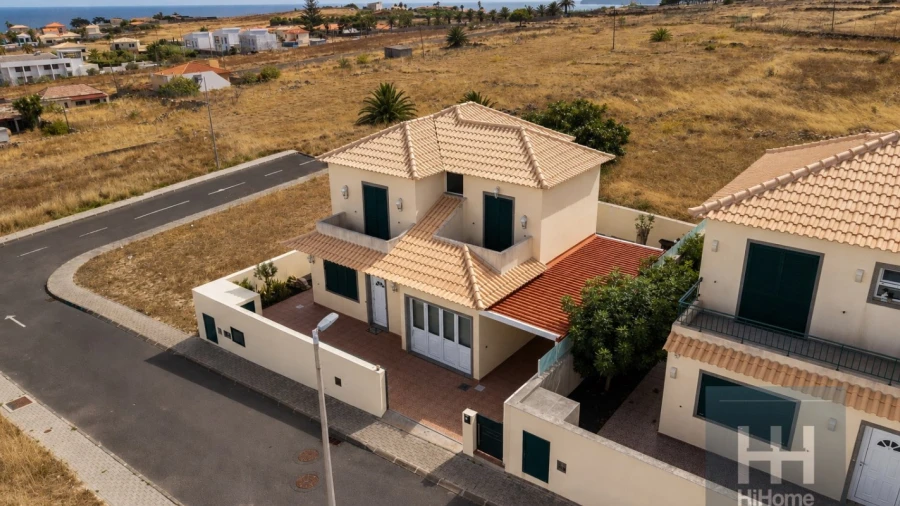 Moradia T3 para Venda em Porto Santo