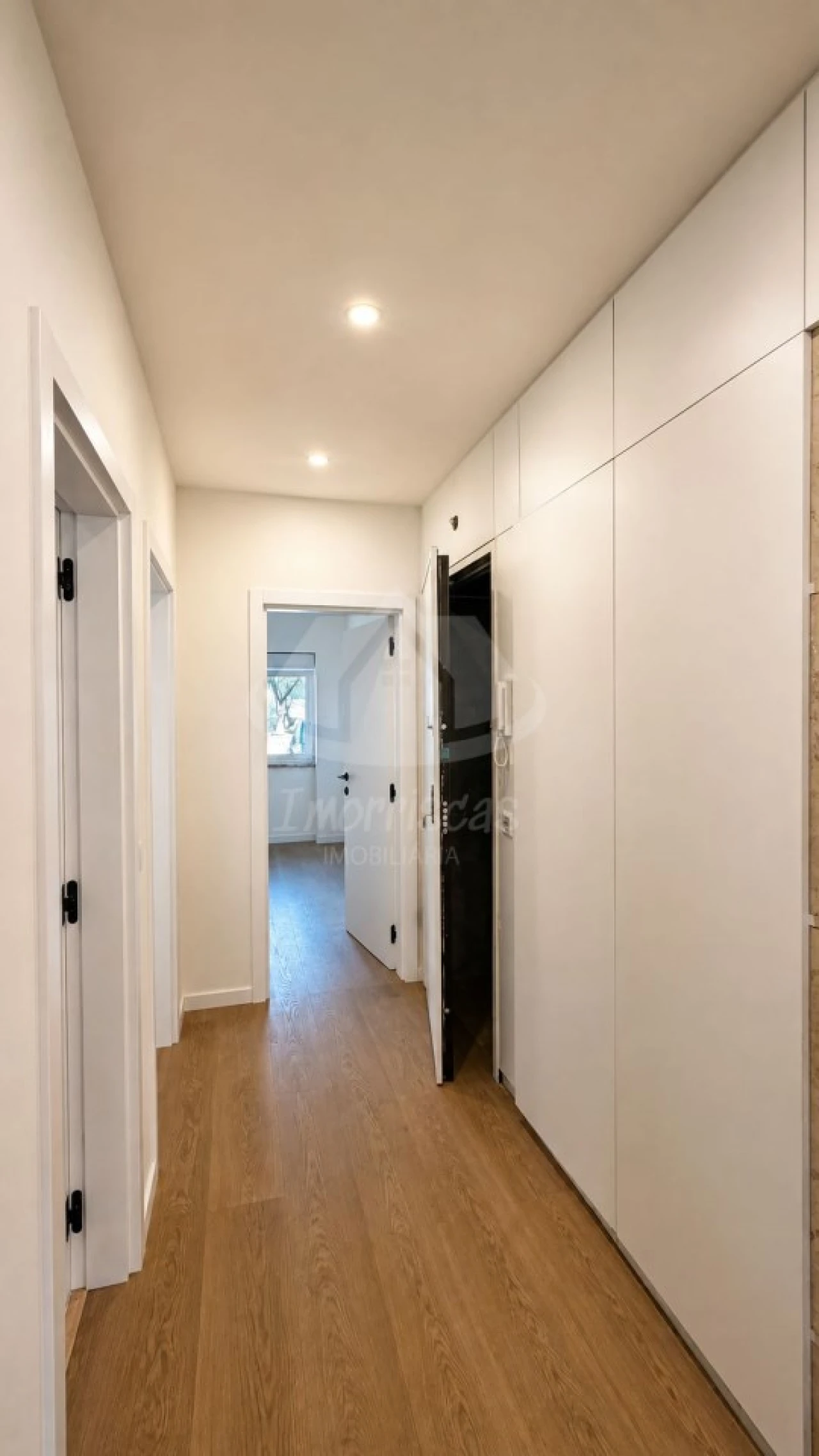 Apartamento T2 para Venda em Odivelas Foto 13