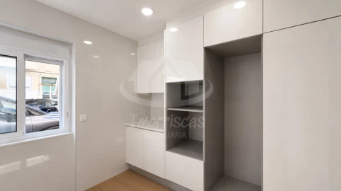 Apartamento T2 para Venda em Odivelas