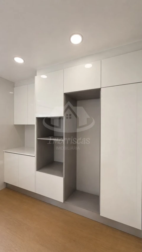 Apartamento T2 para Venda em Odivelas