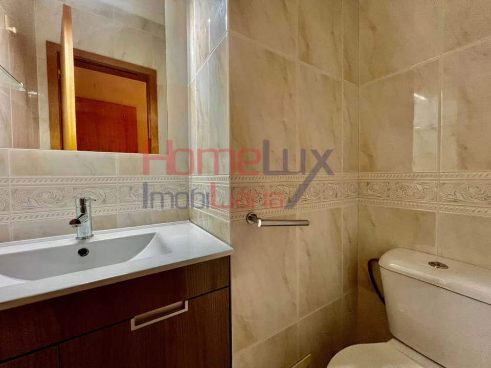 Apartamento T2 para Venda em Paranhos Foto 8