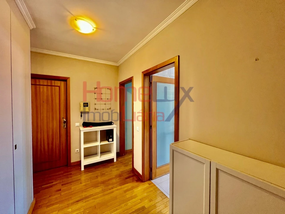 Apartamento T2 para Venda em Paranhos Foto 11