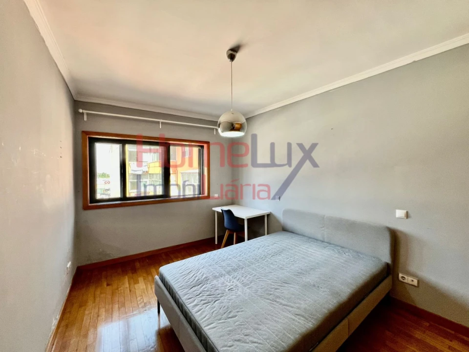 Apartamento T2 para Venda em Paranhos Foto 16