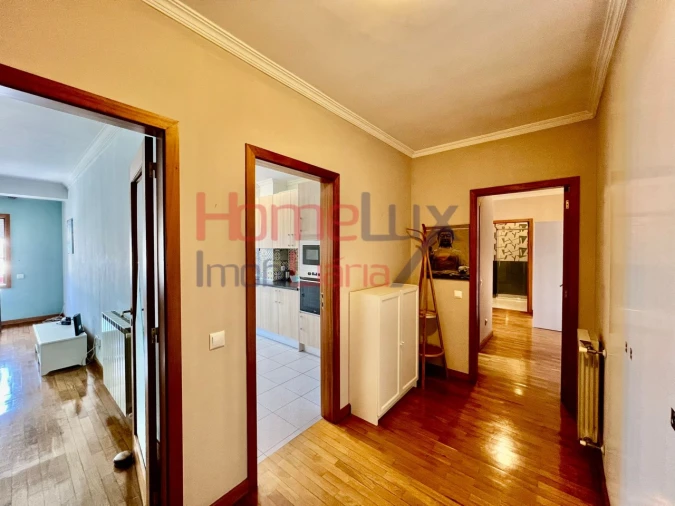 Apartamento T2 para Venda em Paranhos Foto 9