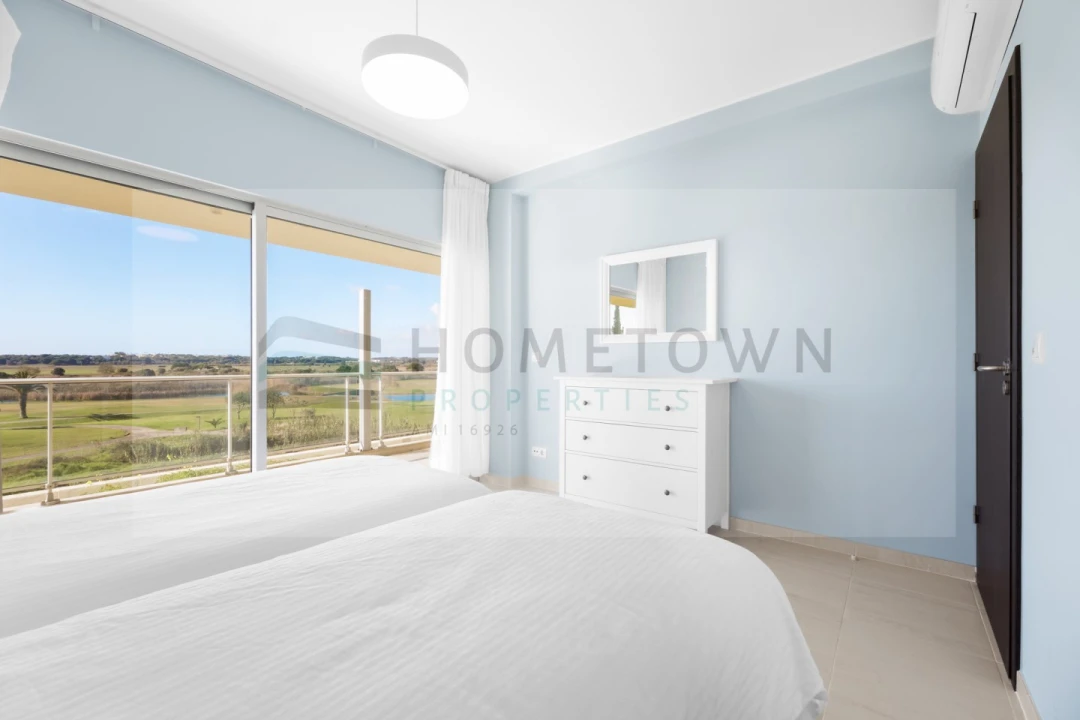 Apartamento T2 para Venda em Quarteira Foto 21